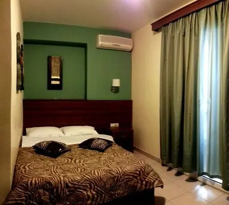 Üç Kişilik Oda, Deniz Manzaralı