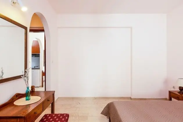 Apart Daire, 2 Yatak Odası, Bahçe Manzaralı