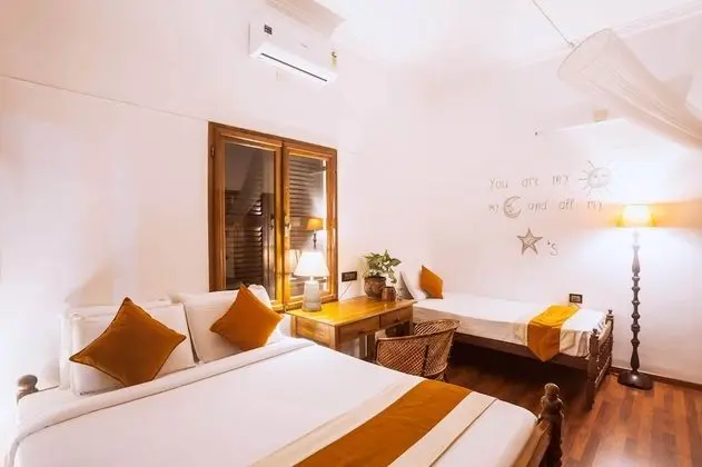 Deluxe Tek Büyük Yataklı Oda, 1 Yatak Odası, Ortak Banyo, Bahçe Manzaralı