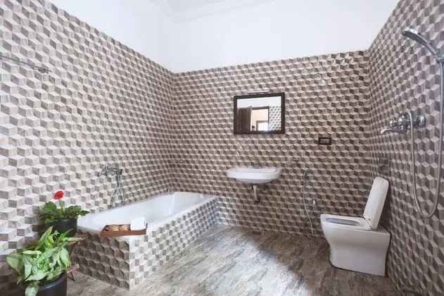 Deluxe Tek Büyük Yataklı Oda, Küvet