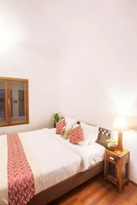Luxury Tek Büyük Yataklı Oda