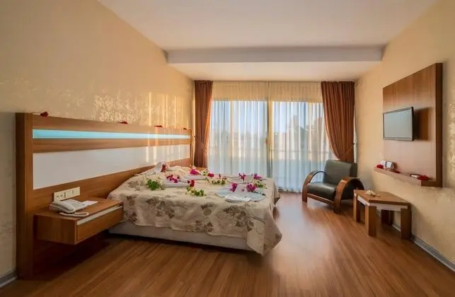 Standart Oda, Deniz veya Kara Manzaralı