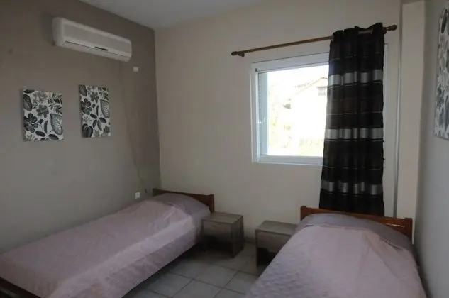 Apart Daire, 3 Yatak Odası, Deniz Manzaralı, Zemin Kat