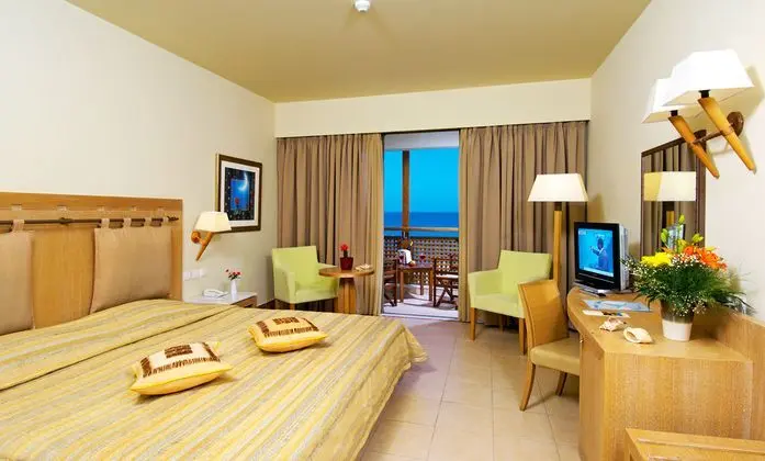 1 Çift Kişilik Veya 2 Tek Kişilik Yatak Sea View