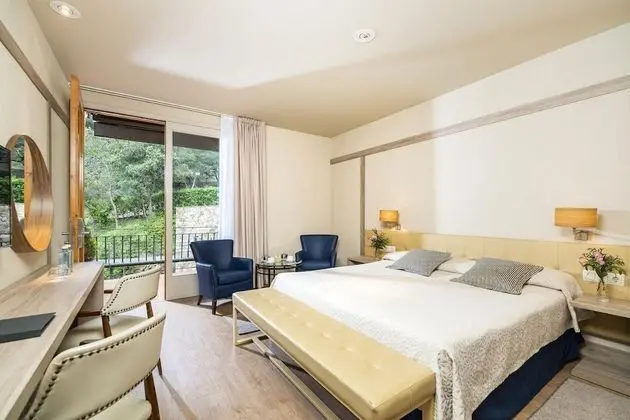 Tek Büyük Yataklı Oda, Park Manzaralı, Ek Bina (Balcony)