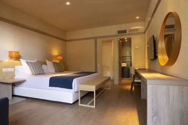 Tek Büyük Yataklı Oda, Park Manzaralı, Ek Bina (Balcony)
