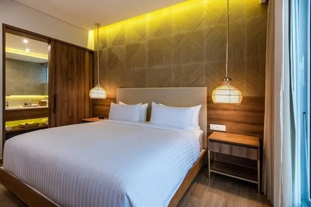Junior Süit, 1 En Büyük (King) Boy Yatak ve Çekyat, Sigara İçilmez, Balkon