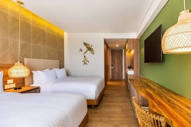 Oda, 2 Çift Kişilik Yatak, Sigara İçilmez, Balkon