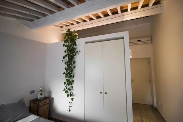 Tek Büyük veya İki Ayrı Yataklı Oda, Balkon