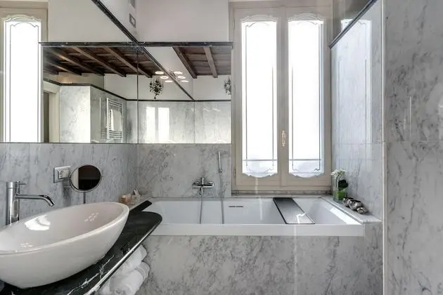 Apart Daire, Ek Bina (via Morigi 8)