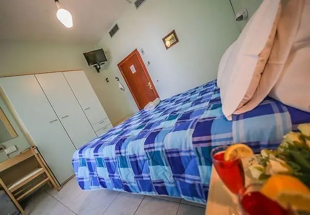 Tek Büyük veya İki Ayrı Yataklı Oda