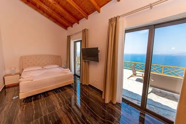 Junior Süit, Teras, Deniz Manzaralı