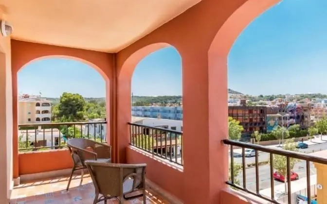Tek Büyük Yataklı Oda, Balkon