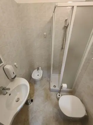 Economy Tek Büyük veya İki Ayrı Yataklı Oda