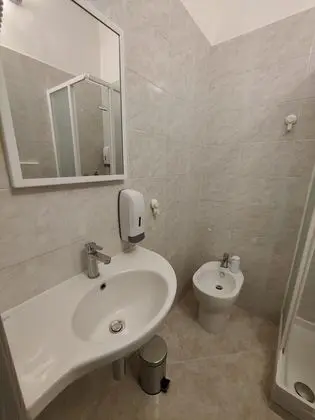 Economy Tek Büyük veya İki Ayrı Yataklı Oda