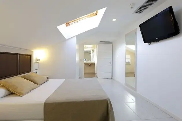 Tek Büyük Yataklı Oda