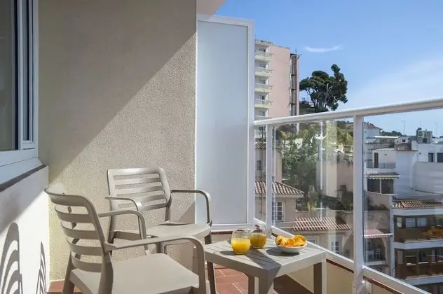Tek Büyük Yataklı Oda, Balkon