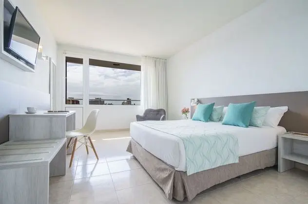 Tek Büyük Yataklı Oda, Balkon
