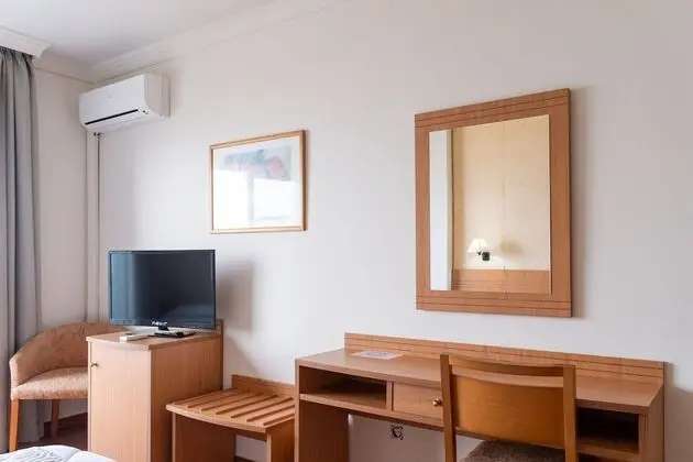 Üç Kişilik Oda (2 adults and 1 child)