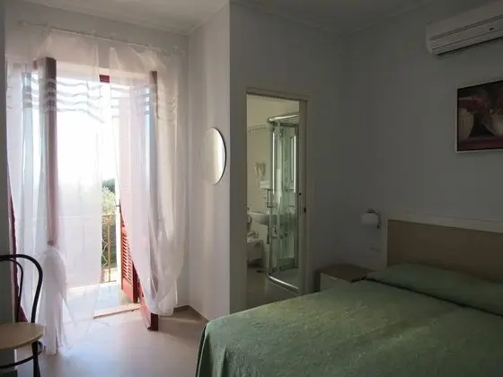 Superior Tek Büyük Yataklı Oda, Deniz Manzaralı