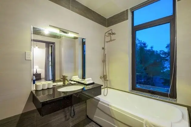 Deluxe Üç Kişilik Oda, 1 Yatak Odası, Balkon, Okyanus Manzaralı