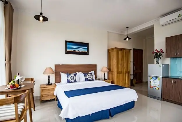 Luxury Tek Büyük Yataklı Oda, 1 En Büyük (King) Boy Yatak, Balkon, Plaj Manzaralı