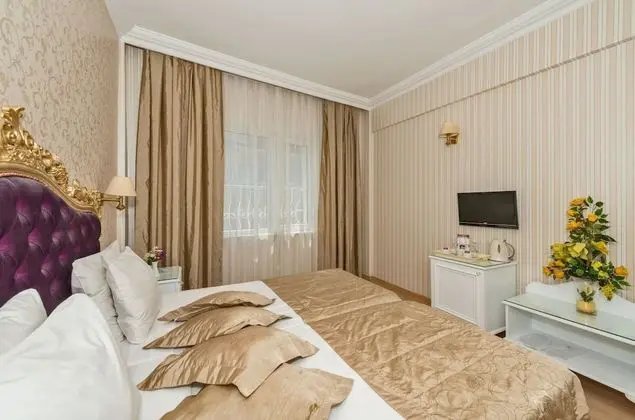 Standard Tek Büyük Yataklı Oda