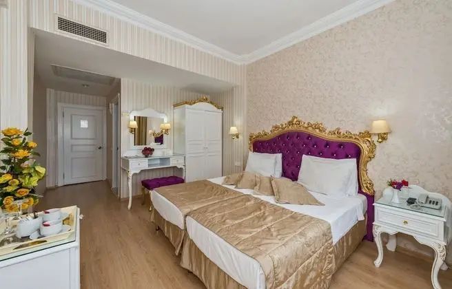 Standard Tek Büyük Yataklı Oda