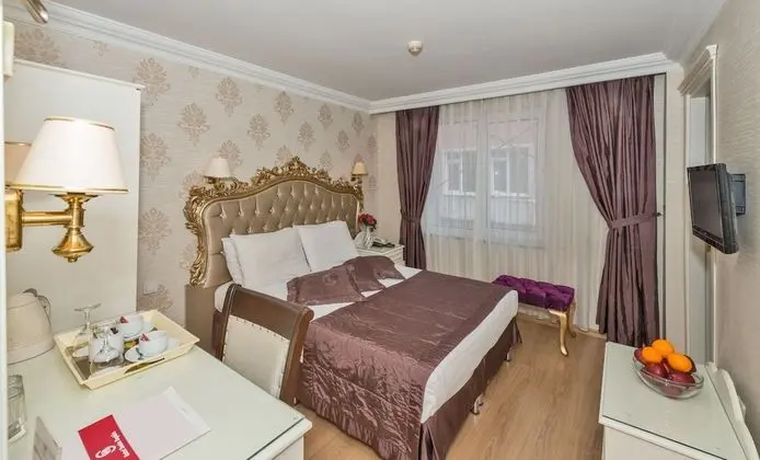 Standard Tek Büyük Yataklı Oda