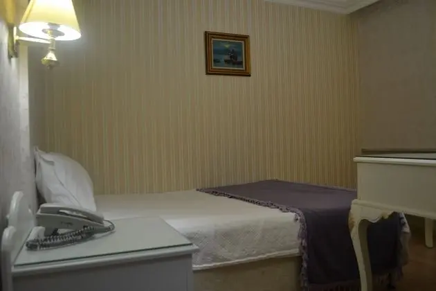 Standard Tek Büyük Yataklı Oda