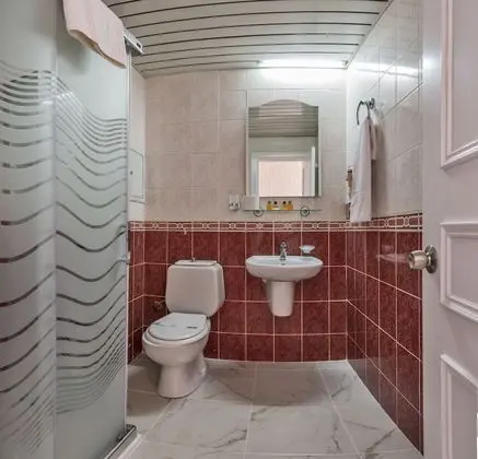 Standard Tek Büyük Yataklı Oda
