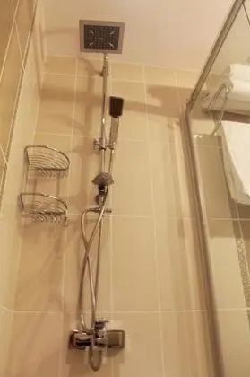 Triple, Şehir Manzaralı