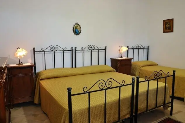 Üç Kişilik Oda, Banyolu/Duşlu