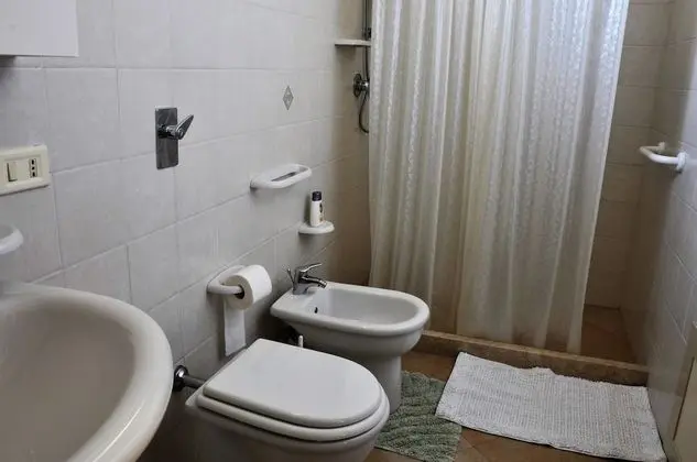 Üç Kişilik Oda, Banyolu/Duşlu