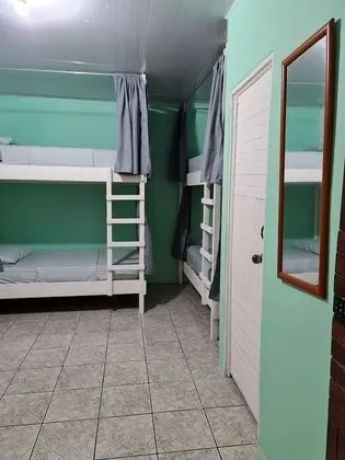 Basic Ortak Ranzalı Oda, Karma Ranzalı Oda, Banyolu/Duşlu
