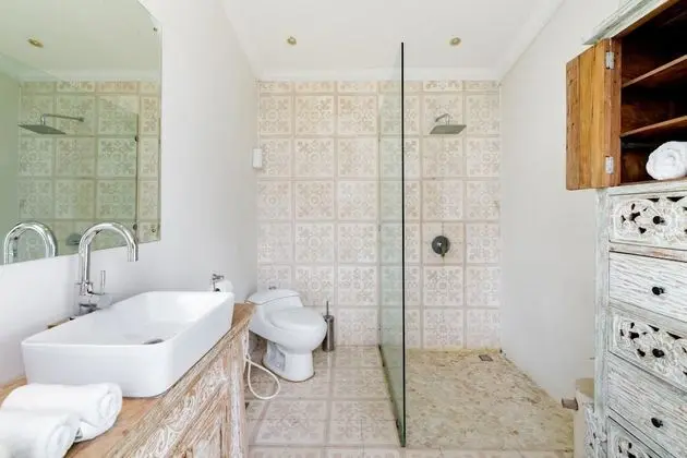 5 Bedrooms with Private Pool Villa