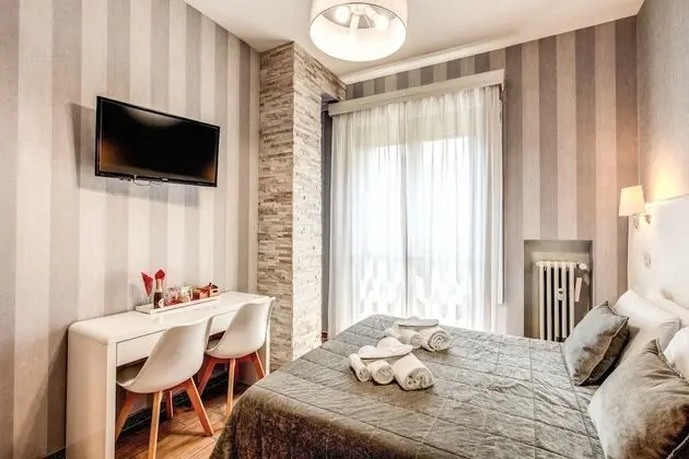 Standard Tek Büyük veya İki Ayrı Yataklı Oda