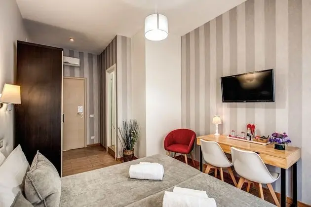 Standard Tek Büyük veya İki Ayrı Yataklı Oda