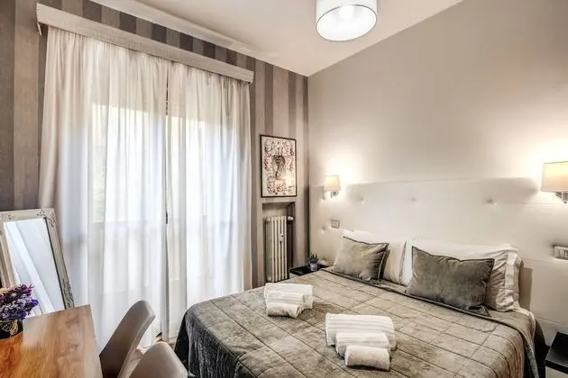 Standard Tek Büyük veya İki Ayrı Yataklı Oda