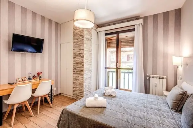 Standard Tek Büyük veya İki Ayrı Yataklı Oda