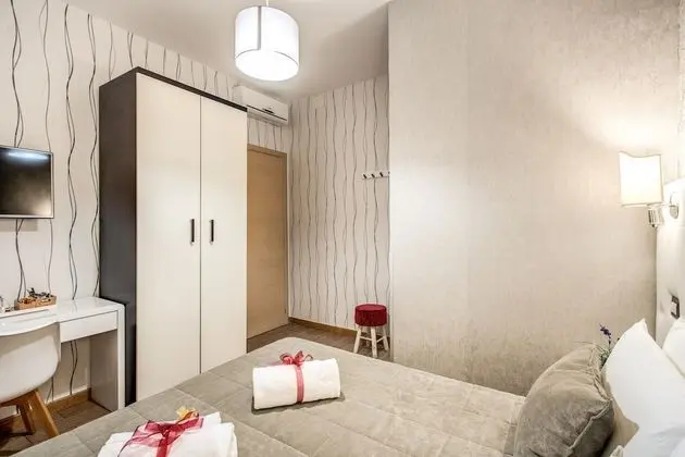 Standard Tek Büyük veya İki Ayrı Yataklı Oda