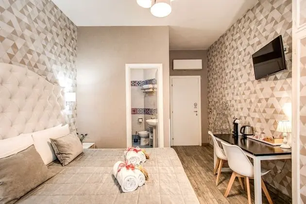 Standard Tek Büyük veya İki Ayrı Yataklı Oda