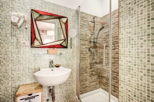 Standard Tek Büyük veya İki Ayrı Yataklı Oda