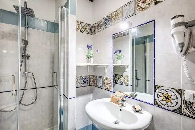 Standard Tek Büyük veya İki Ayrı Yataklı Oda