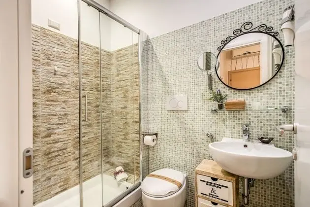 Standard Tek Büyük veya İki Ayrı Yataklı Oda