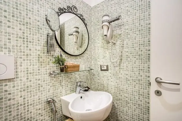 Standard Tek Büyük veya İki Ayrı Yataklı Oda