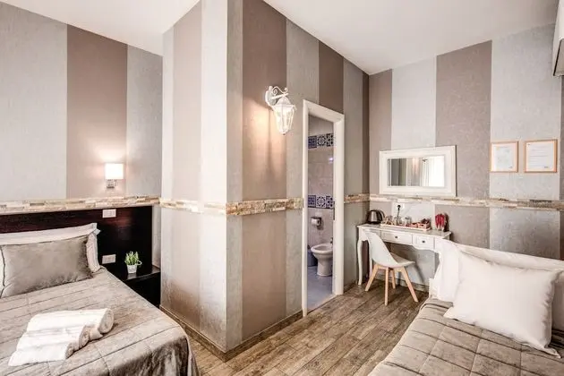 Deluxe Üç Kişilik Oda