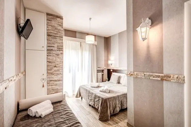 Deluxe Üç Kişilik Oda