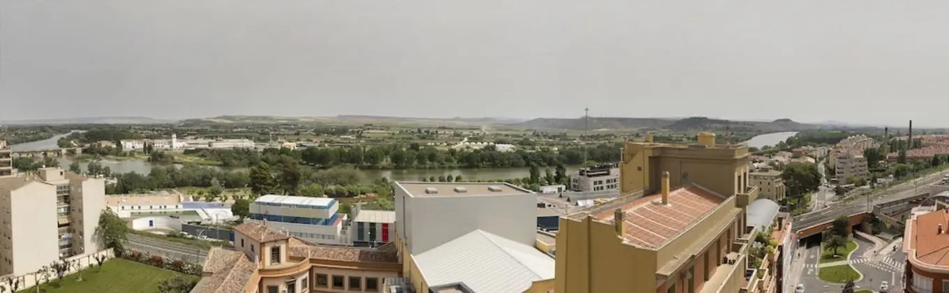 Superior Oda, Şehir Manzaralı