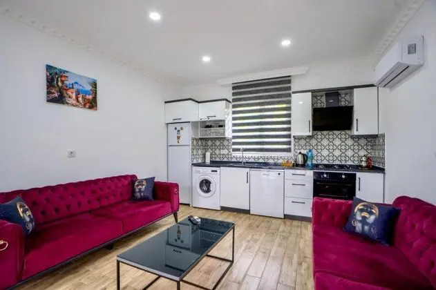 Balayı Villası, Havuz Manzaralı, Özel Havuzlu ve Jakuzili
